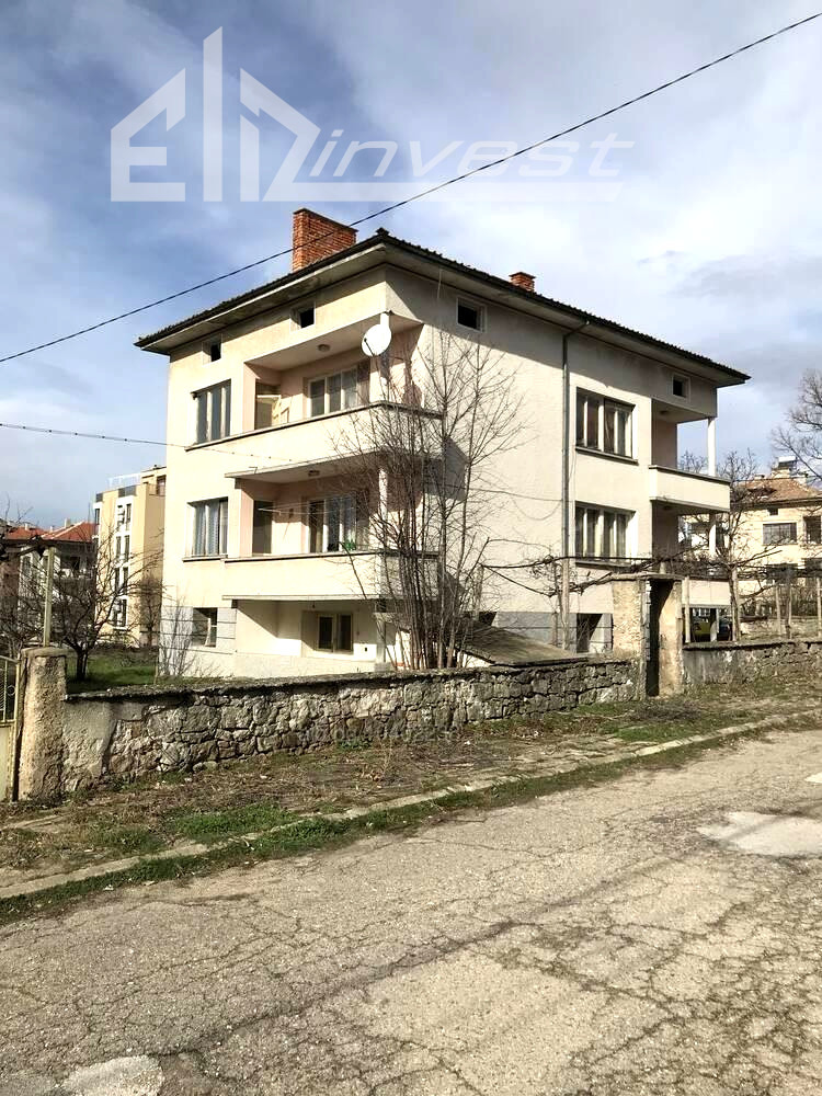 Продава КЪЩА, гр. Хисаря, област Пловдив