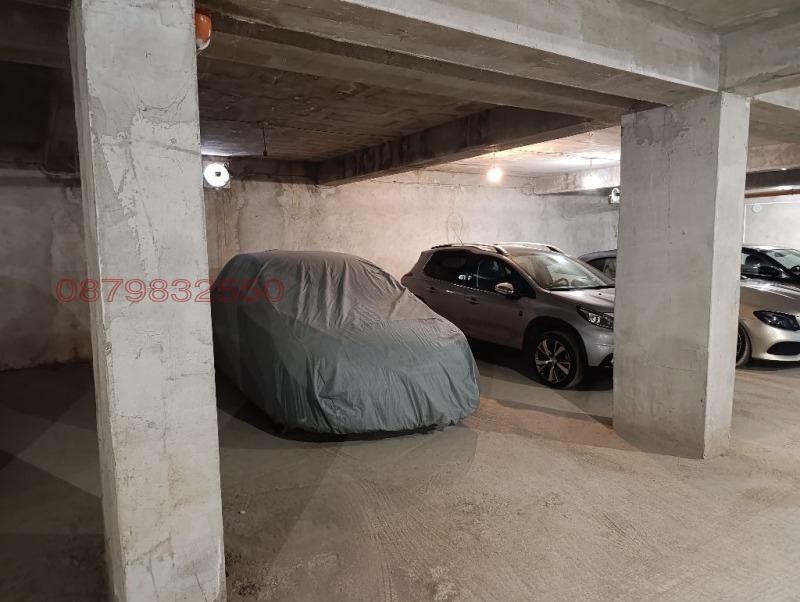 Продава ГАРАЖ, ПАРКОМЯСТО, гр. Велико Търново, Център, снимка 3 - Гаражи и паркоместа - 52786516