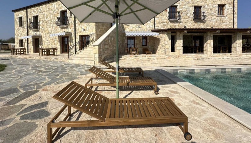 Продава ХОТЕЛ, гр. Каварна, област Добрич, снимка 2 - Хотели - 52896442