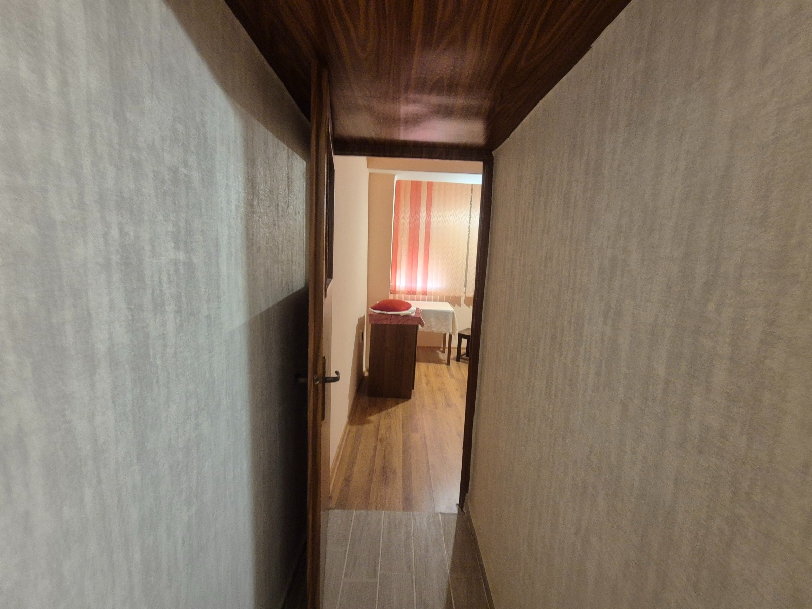 Продава 2-СТАЕН, гр. Велико Търново, Чолаковци, снимка 9 - Апартаменти - 55434148
