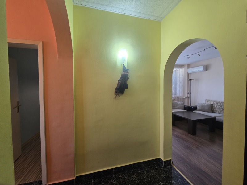 Продава 3-СТАЕН, гр. Плевен, Мара Денчева, снимка 2 - Апартаменти - 52599559