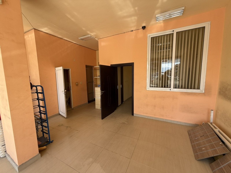 Продава МАГАЗИН, гр. Пловдив, Тракия, снимка 3 - Магазини - 52072471