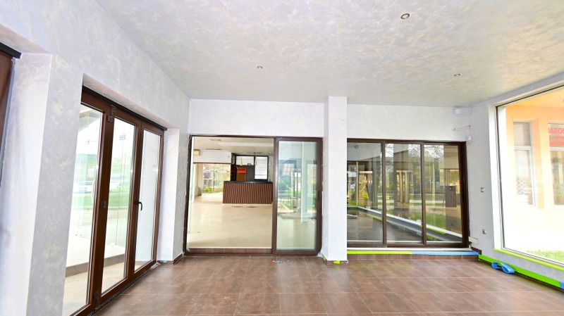 Продава МАГАЗИН, гр. Перник, Изток, снимка 7 - Магазини - 53099613