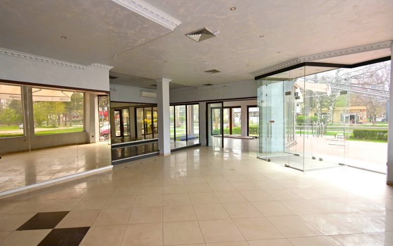 Продава МАГАЗИН, гр. Перник, Изток, снимка 4 - Магазини - 53099613