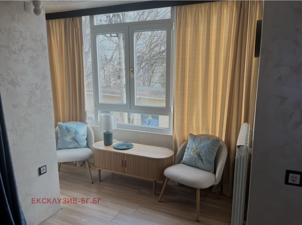 Продава 3-СТАЕН, гр. Шумен, Математическа гимназия, снимка 5 - Апартаменти - 55627231