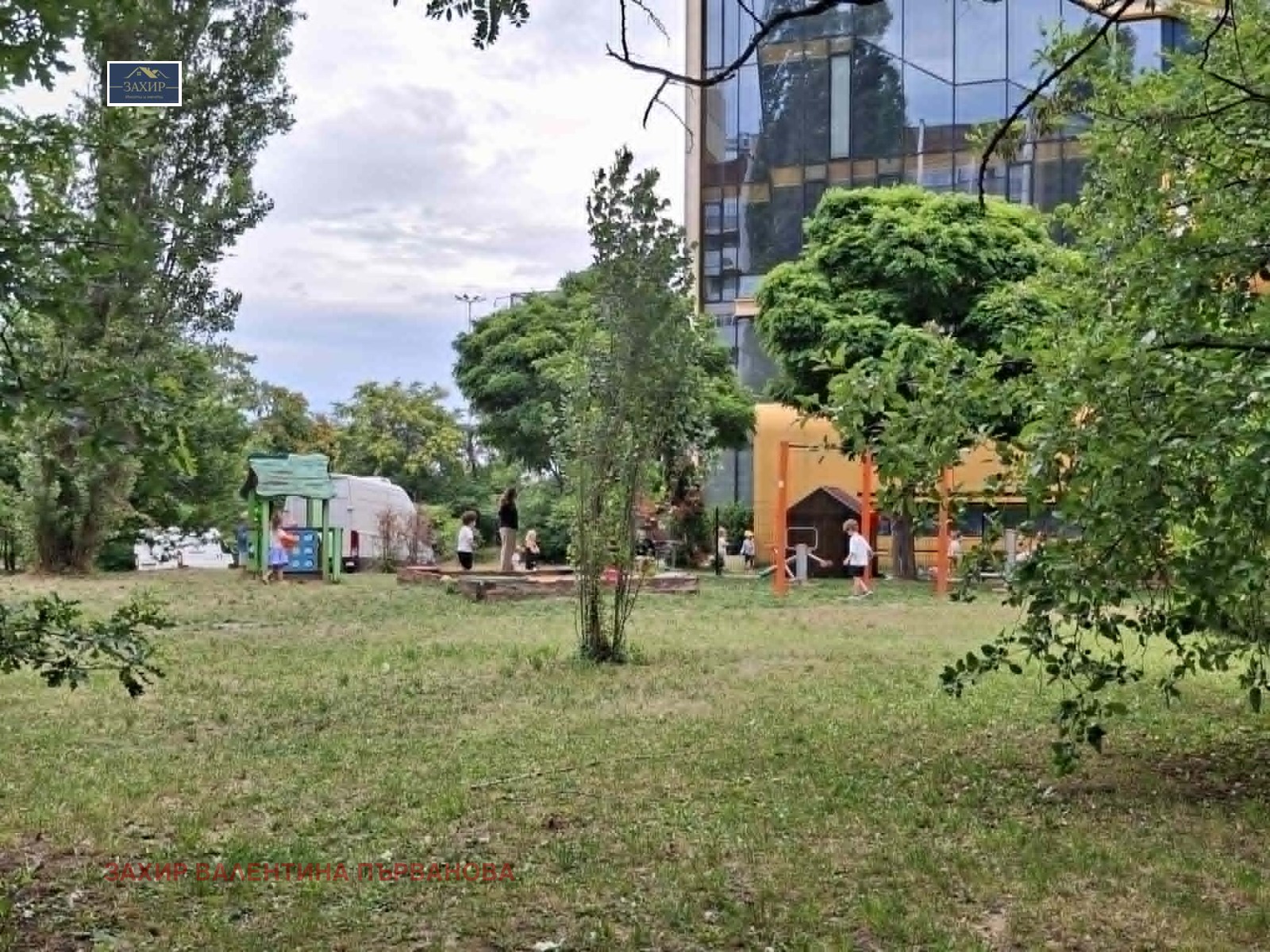 Продава 3-СТАЕН, гр. София, Изток