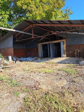 Bâtiment industriel Dermantsi, région Lovetch 4