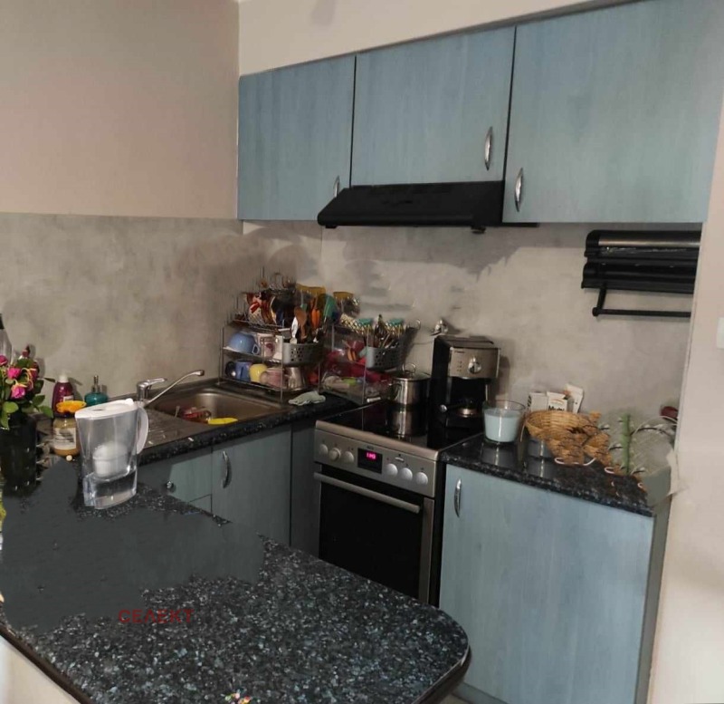 Продава  2-стаен град Пловдив , Въстанически , 70 кв.м | 30600902 - изображение [2]