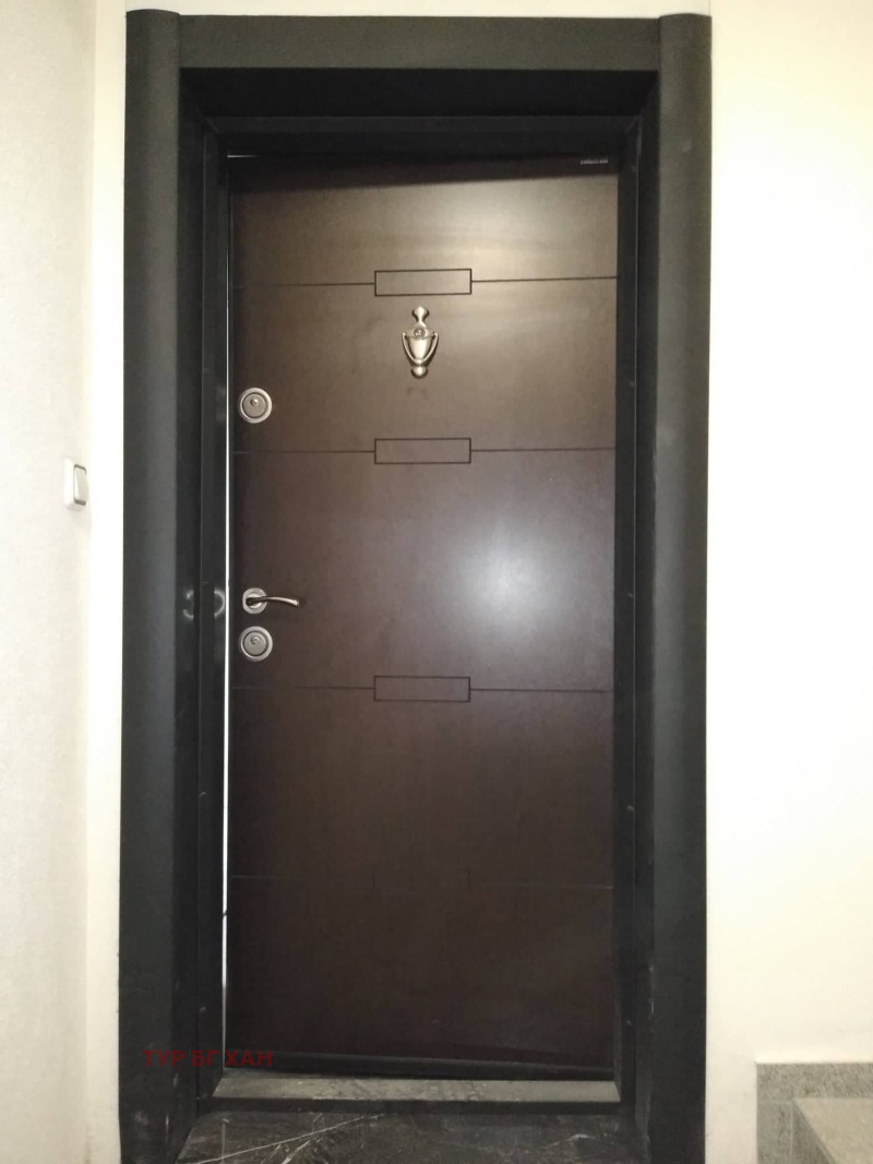 Te koop  2 slaapkamers Sjumen , Tsentar , 93 m² | 16989405