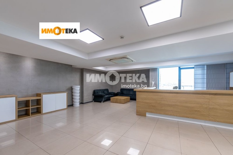 Продава  Офис град Варна , Цветен квартал , 208 кв.м | 21649439