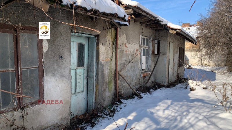 Продава КЪЩА, гр. Русе, Широк център, снимка 2 - Къщи - 53111130