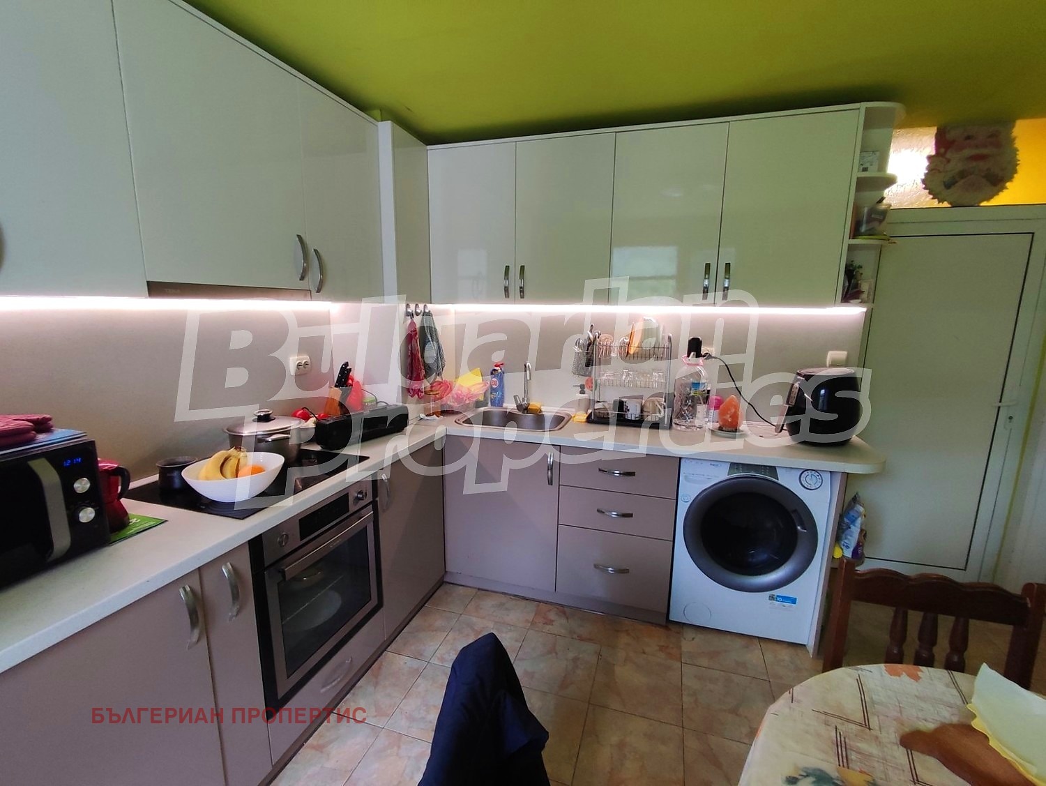 Продава 3-СТАЕН, гр. Шумен, Боян Българанов 2, снимка 2 - Апартаменти - 54674688