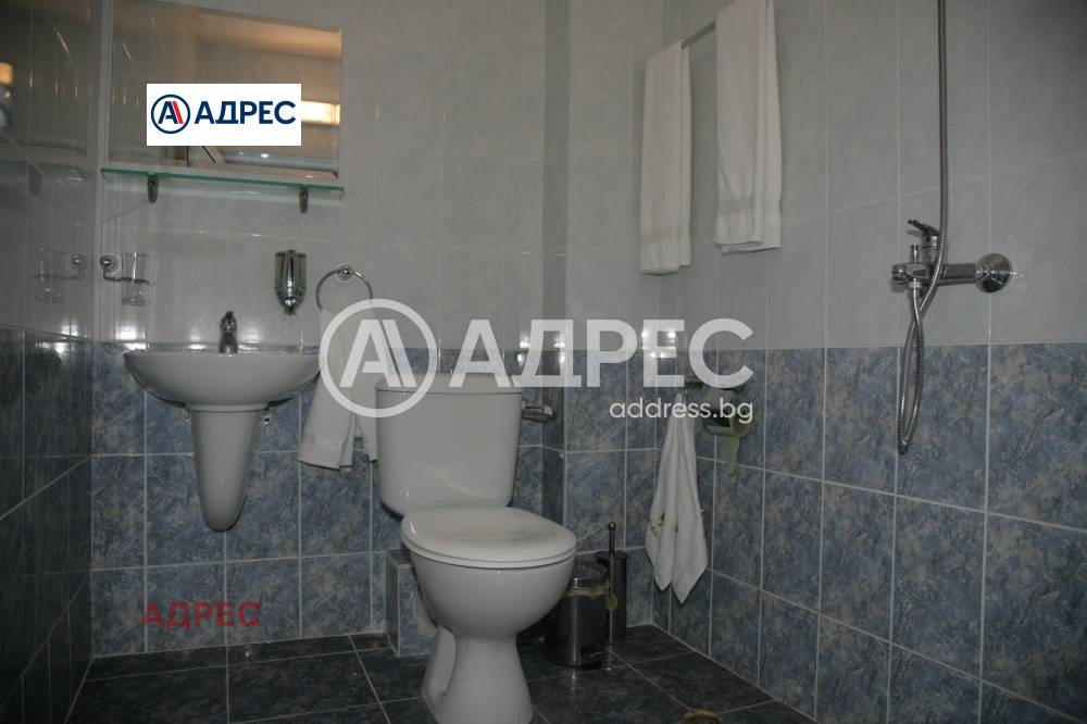 Продава ХОТЕЛ, с. Типченица, област Враца, снимка 15 - Хотели - 54643801