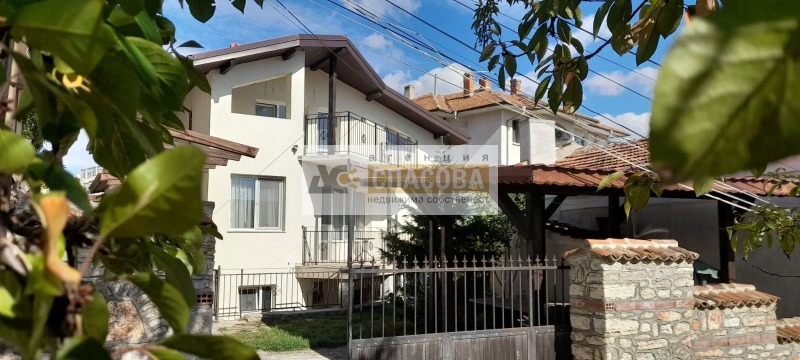 Продава КЪЩА в област Добрич, гр. Балчик - 180 кв.м / 265 000 € » 518 294.95 лв., АГЕНЦИЯ СПАСОВА