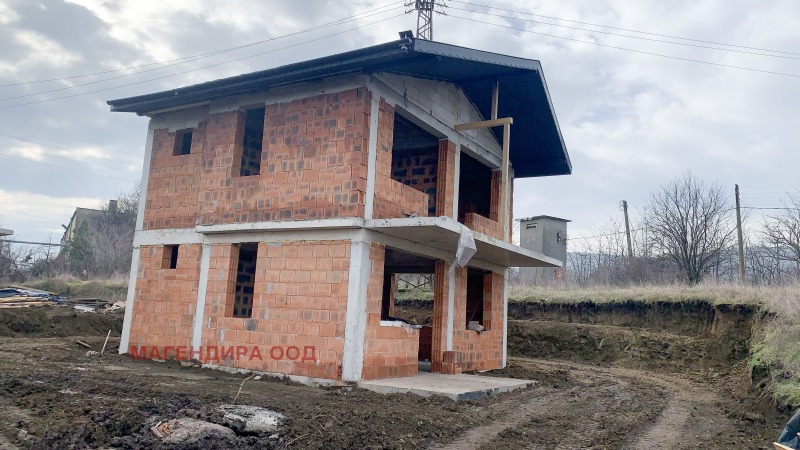 Продава КЪЩА в област Бургас, с. Медово - 110 кв.м / 120 000 € » 234 699.60 лв., МАГЕНДИРА ООД