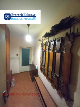 3 Schlafzimmer Zapad, Kjustendil 13