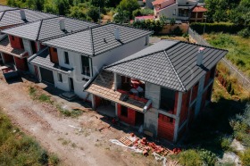 Продава Къща
