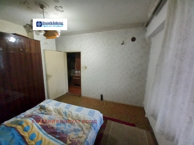 For Sale  3 bedroom Kyustendil , Zapad , 90 sq.m | 35852701 - image [4]