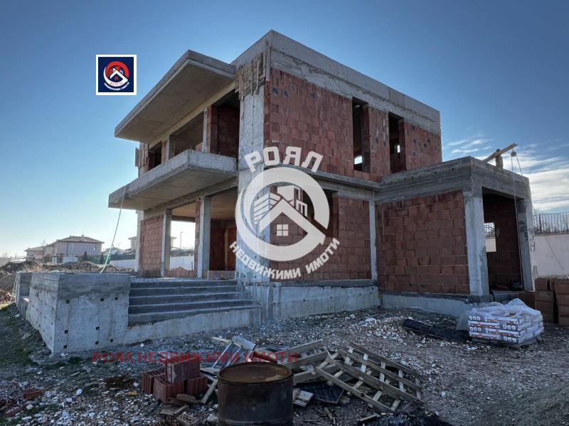 Продава  Къща, област Пловдив, с. Белащица •  175 000 EUR • ID 17910627 — holmes.bg - [1] 