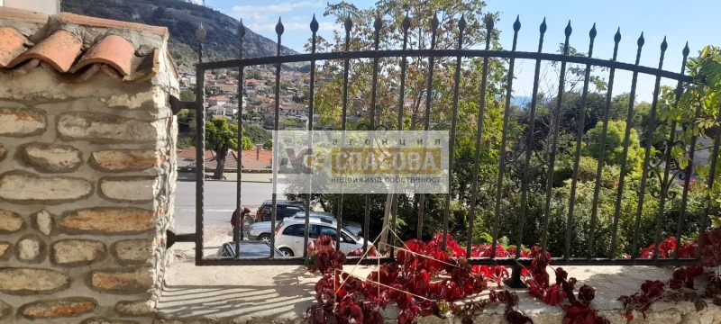 Продава КЪЩА, гр. Балчик, област Добрич, снимка 12 - Къщи - 52163060