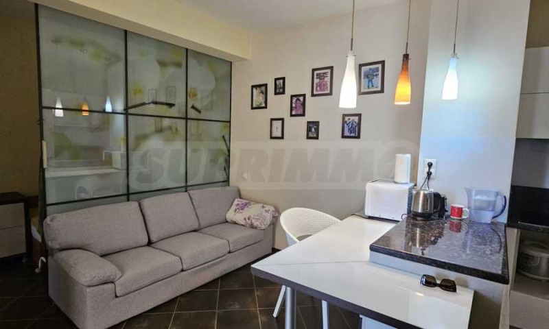 Продава 2-СТАЕН в град Варна, Галата - 61 кв.м / 150 000 € » 293 374.50 лв., СУПРИММО - ОФИС ВАРНА