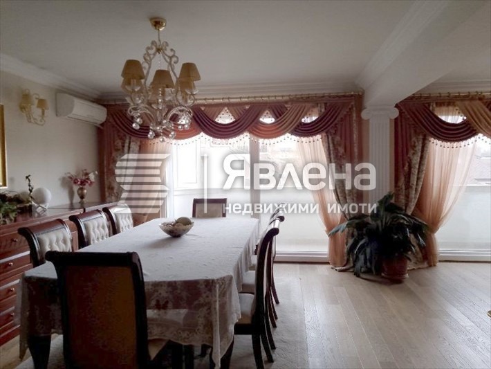 Продава  3-стаен град Благоевград , Широк център , 124 кв.м | 15683065 - изображение [4]