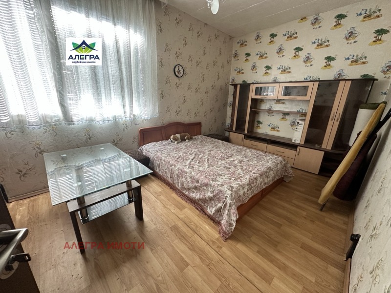Продава 3-СТАЕН, гр. Пазарджик, Запад, снимка 5 - Апартаменти - 53005685