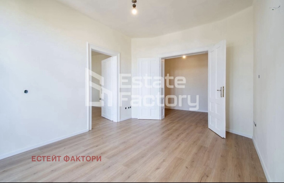 Продава 4-СТАЕН, гр. София, Център, снимка 3 - Апартаменти - 54054429