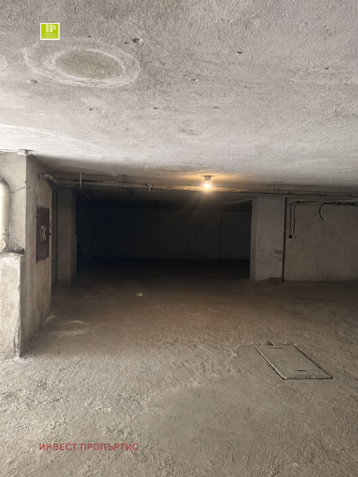 Продава ГАРАЖ, ПАРКОМЯСТО, гр. София, Редута, снимка 2 - Гаражи и паркоместа - 54943675