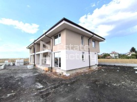 Hus Mramor, Sofia