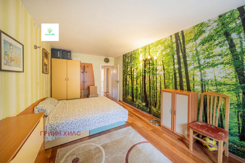 Продава 3-СТАЕН, гр. София, Медицинска академия, снимка 2 - Апартаменти - 52534421