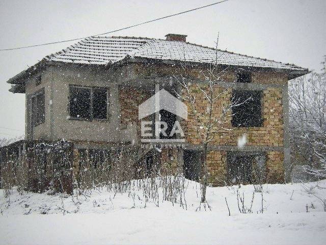 Продава КЪЩА, гр. Борово, област Русе, снимка 1 - Къщи - 46690734