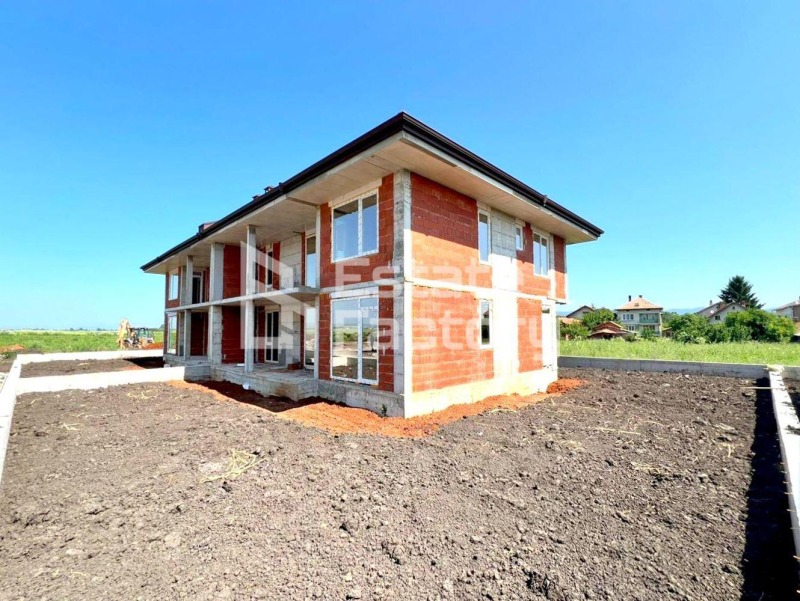 Продава  Къща град София , с. Мрамор , 261 кв.м | 49870099