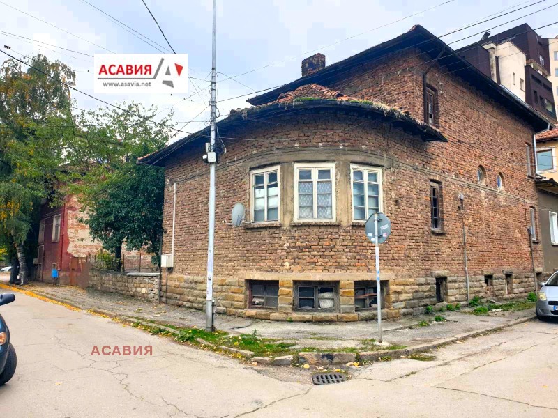 Eladó  Ház Lovecs , Centar , 90 négyzetméter | 80753822