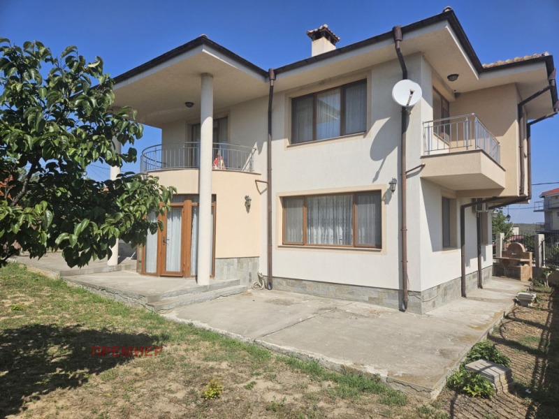 Продава КЪЩА в област Бургас, с. Баня - 240 кв.м / 245 000 € » 479 178.35 лв., ПРЕМИЕР