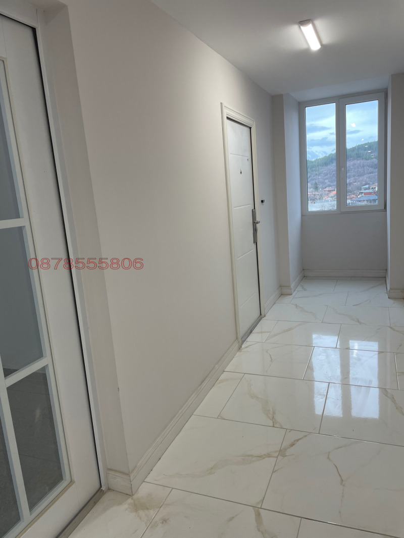 Продава 1-СТАЕН, гр. Перник, Мошино, снимка 15 - Апартаменти - 53070577