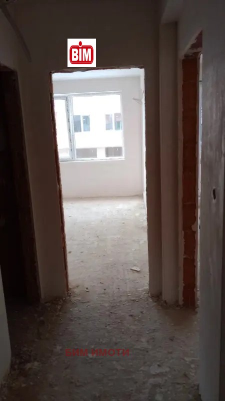 Продава 2-СТАЕН, гр. Пловдив, Остромила, снимка 2 - Апартаменти - 53206919