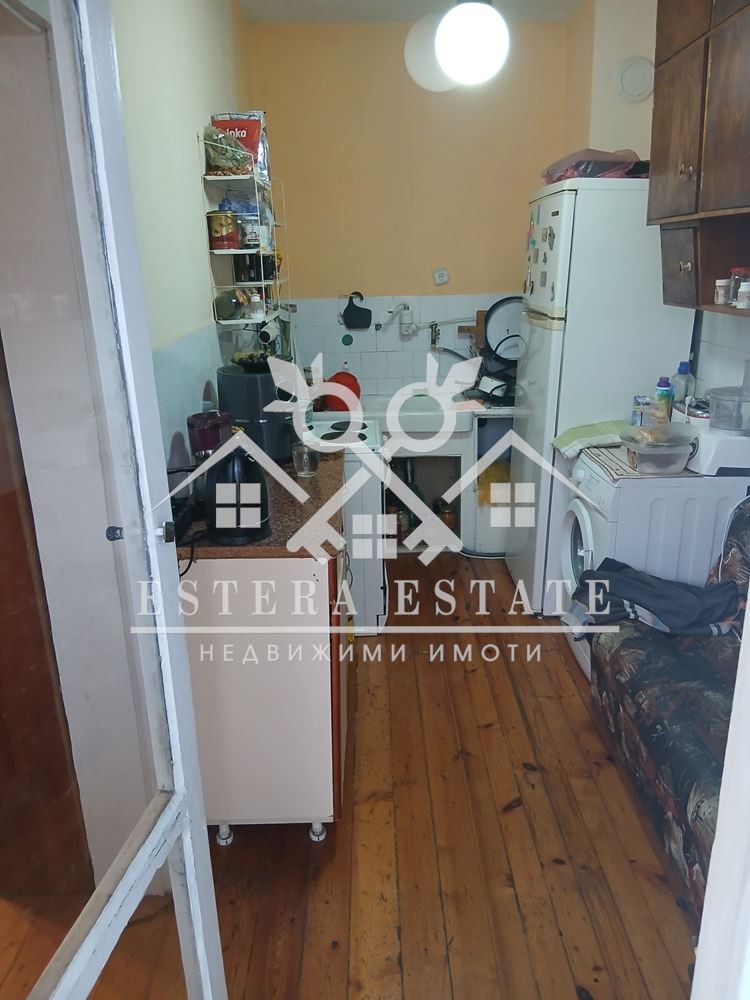 Продава 4-СТАЕН, гр. Шумен, Пазара, снимка 5 - Апартаменти - 52480591