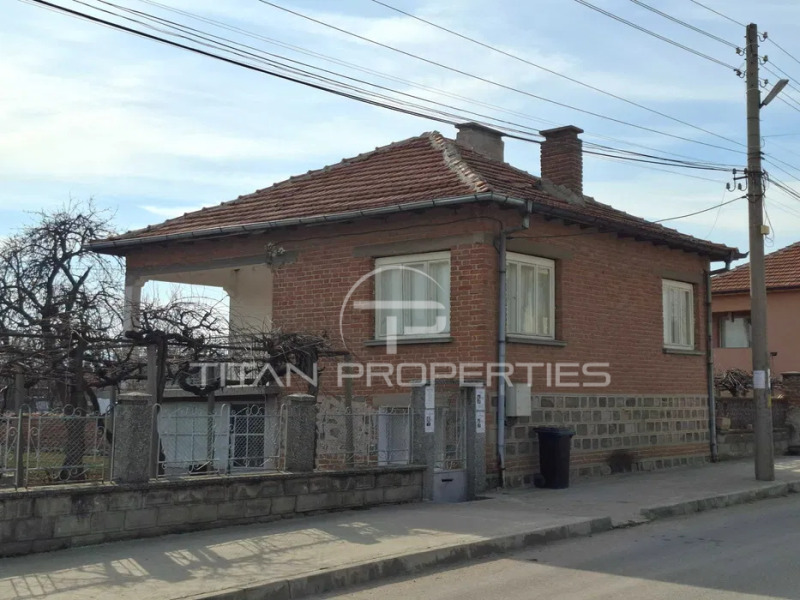 Продава КЪЩА, с. Чешнегирово, област Пловдив, снимка 1 - Къщи - 49280522