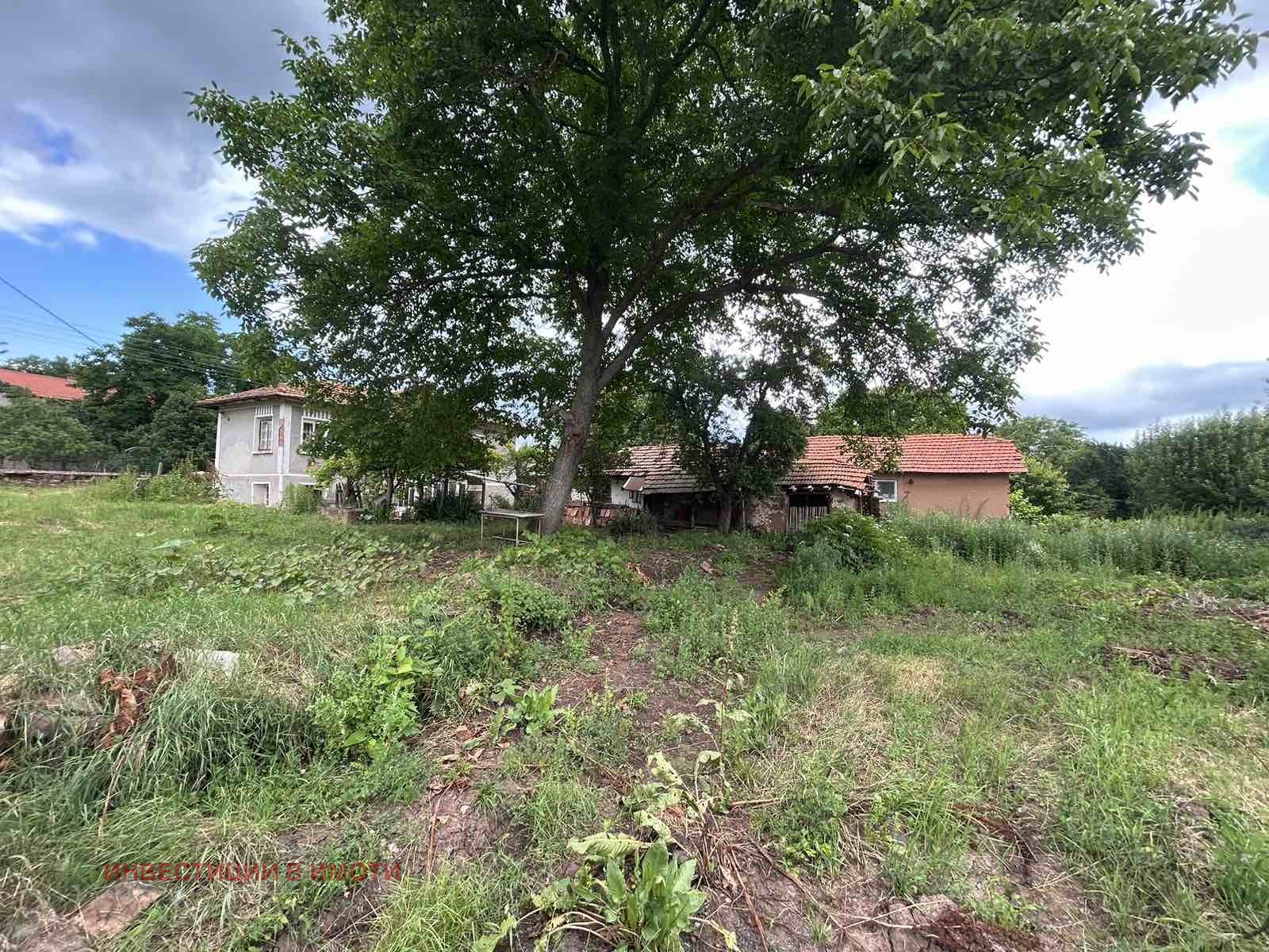 Продава КЪЩА, с. Бегуновци, област Перник, снимка 2 - Къщи - 51547699