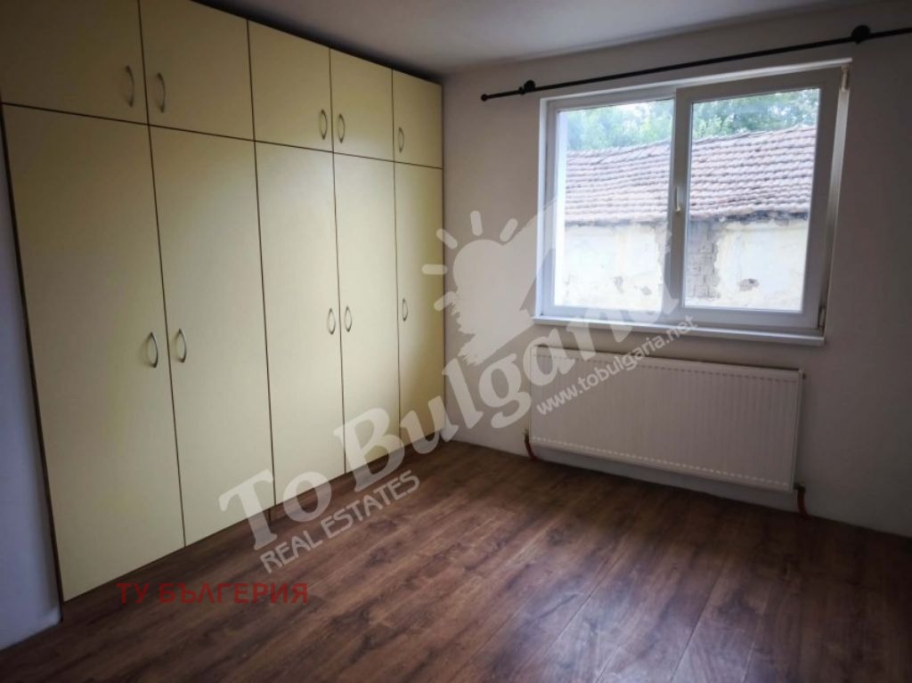 Продава КЪЩА, с. Хотница, област Велико Търново, снимка 8 - Къщи - 56172722