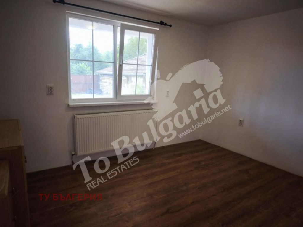 Продава КЪЩА, с. Хотница, област Велико Търново, снимка 12 - Къщи - 56172722