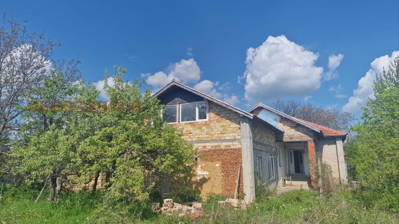 Продава КЪЩА в област Разград, с. Богданци - 200 кв.м / 49 500 € » 96 813.59 лв.