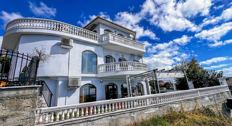 Продава КЪЩА в област Добрич, гр. Балчик - 297 кв.м / 460 000 € » 899 681.80 лв., ТОПИММО