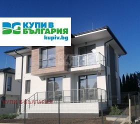 Maison m-t Dolna Traka, Varna