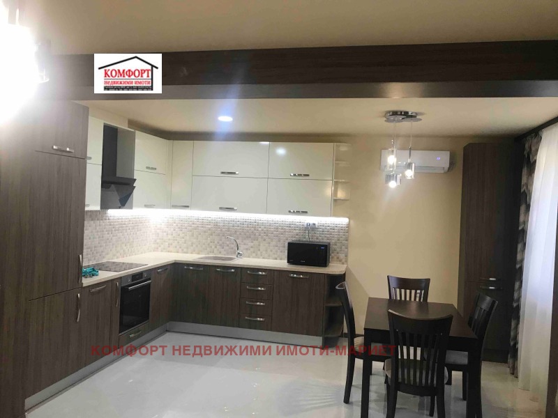 In vendita  2 camere da letto Pleven , Idealen tsentar , 90 mq | 75360432