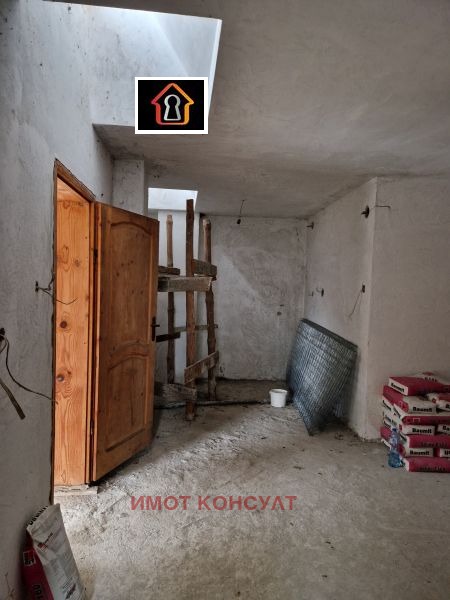 Продава МНОГОСТАЕН, гр. Враца, Кемера - Художник, снимка 9 - Aпартаменти - 48308868