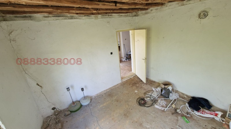 Продава КЪЩА, с. Богданци, област Разград, снимка 15 - Къщи - 52779613