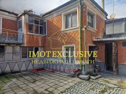 Продава КЪЩА, гр. Пловдив, Христо Смирненски, снимка 1 - Къщи - 49199804