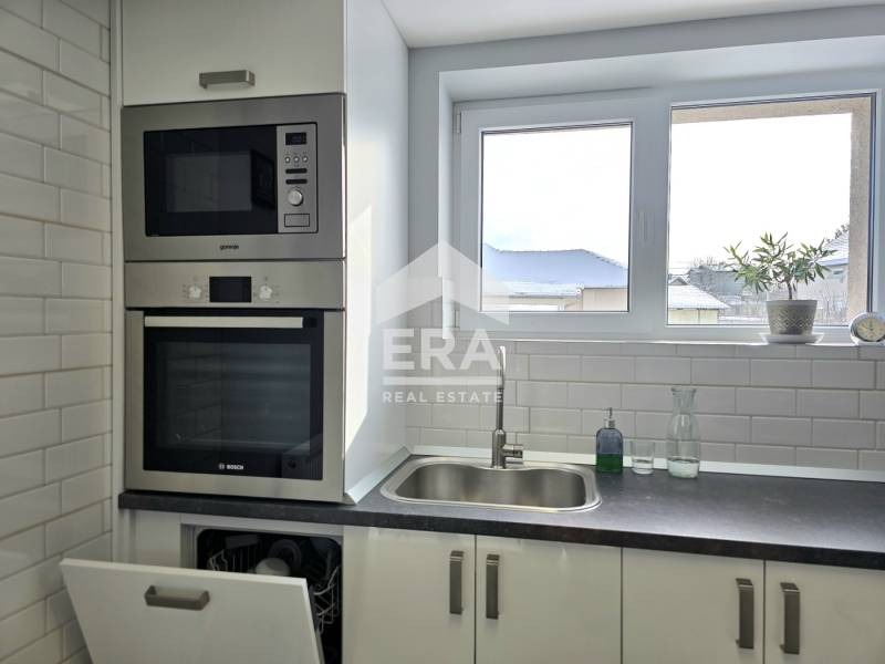 Продава КЪЩА, с. Червена вода, област Русе, снимка 9 - Къщи - 53095541